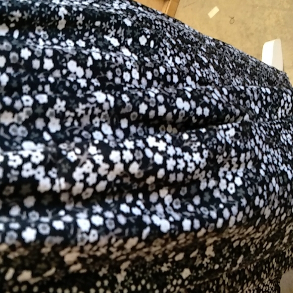 BeBop black floral dress size M - Picture 9 of 11